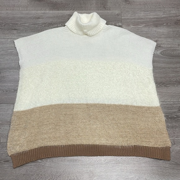 Apt. 9 Turtleneck Open Side Poncho Cream Tan Beige One Size Fits Most - Picture 3 of 12